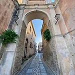 La Luna Nel Pozzo
