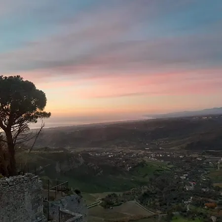 La Luna Nel Pozzo Feriehus *